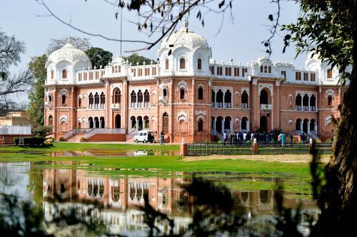 Darbar Mahal Bahawalpur